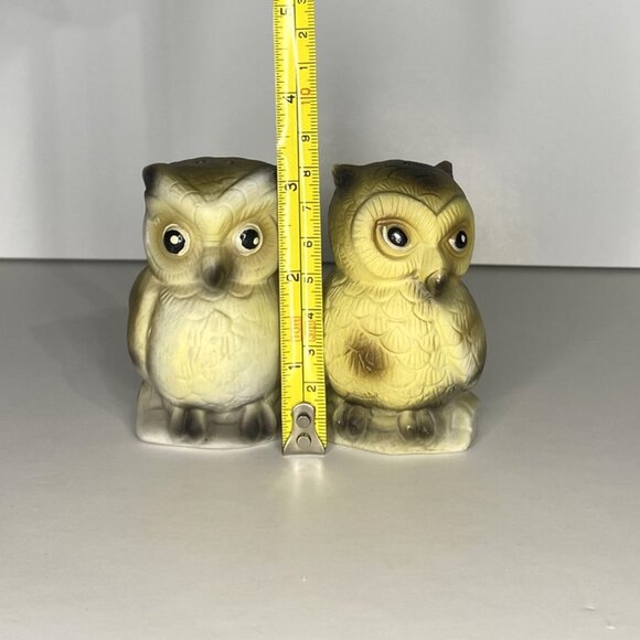 Ceramic Owl Pair of Salt & Pepper Shakers, Vintage - Picture 5 of 10